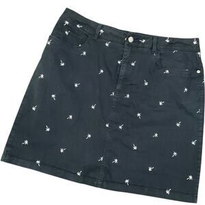 Croft & Barrow Women’s Black Palm Trees Embroidered Skort Size 10